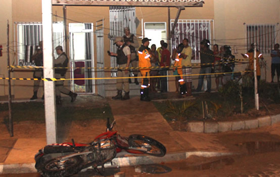 Mulher é morta a facadas pelo ex-marido em conjunto habitacional de Coité (Atualizada)
