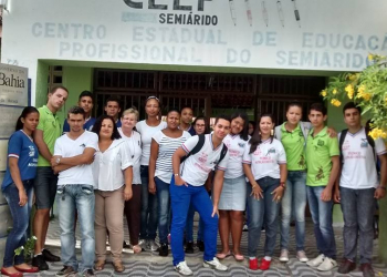 Professores PSTs do CEEP-Semiárido em São Domingos paralisam atividades por falta de pagamento