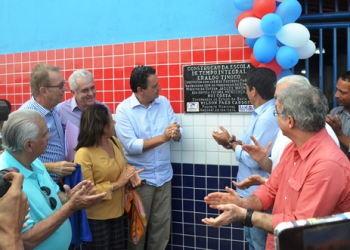 Rui Costa inaugura escola de tempo integral em Andaraí