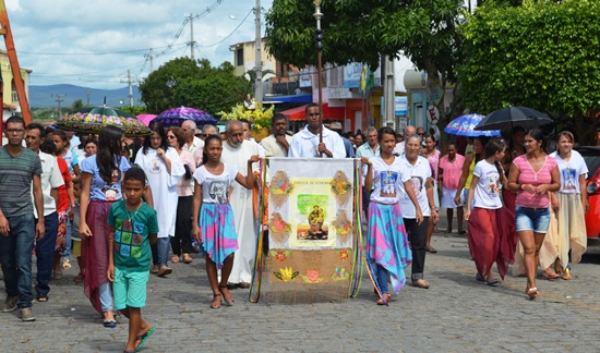 Procissão em Teofilândia