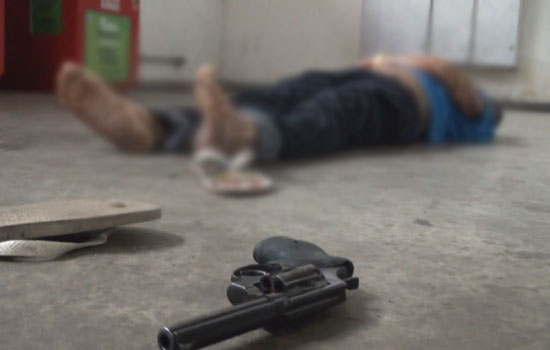 Feira  de Santana – Suspeito de tentar assaltar carro forte em supermercado morre em confronto com seguranças