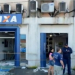 Bandidos invadem banco, explodem caixas e incendeiam carro em São Francisco do Conde