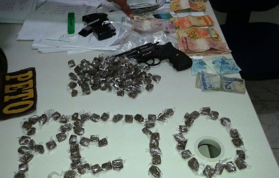 Conceição do Coité – PETO do 16˚Batalhão da Polícia Militar apreende arma de fogo e droga