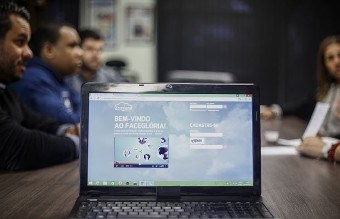 Facebook ameaça rede social voltada a evangélicos por cópia