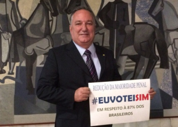 Ronaldo Carletto vota a favor da PEC da Maioridade Penal