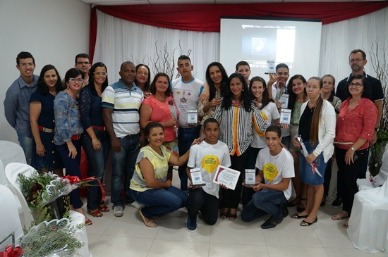 Alunos valentenses destaue na IV Feira Nacional de Matemática são homenageados pela Secretaria Municipal de Educação