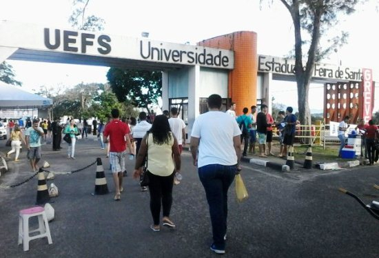 Vestibular da UEFS teve inicio no domingo; Direito é um dos cursos mais concorridos