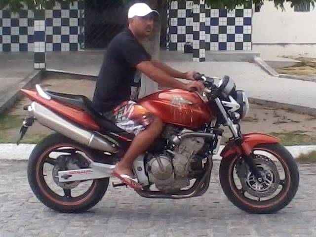 Homem é morto a tiros em frente a Câmara Municipal de Nordestina