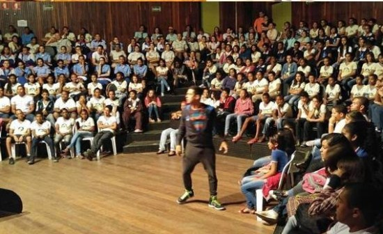 Grupo de Teatro da Policia Militar da Bahia se apresenta em Alagoinhas a convite do 4º Batalhão da PM