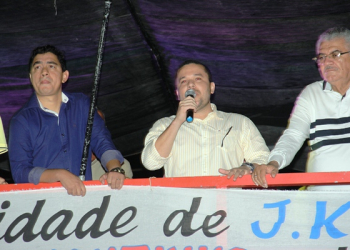 Santaluz I – Prefeitura entrega reforma de escola, quadra poliesportiva e inaugura auditório no Bairro JK