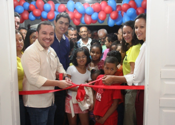 Santaluz I – Prefeitura entrega reforma de escola, quadra poliesportiva e inaugura auditório no Bairro JK