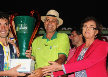 Terceira edição da Copa do Jacuípe é encerrada com sucesso. Comemora Neusa Cadore