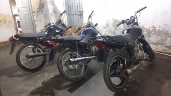 Veículos irregulares apresentados na DEPOL de Retirolândia.