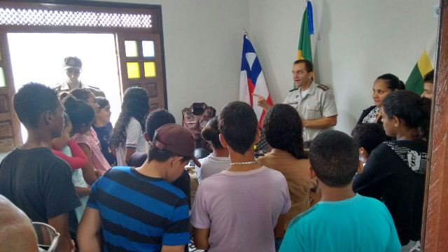 Estudantes participam de primeiro encontro do Projeto Quartel de Portas Abertas, da PM