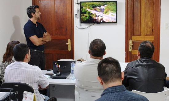 Reunião entre prefeita e representantes das Olimpíadas Rio 2016 trata do revezamento da Tocha em Riachão do Jacuípe