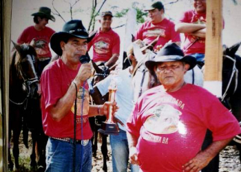 Serrinha – Gika Lopes lamenta falecimento de Manoelzinho Aboiador