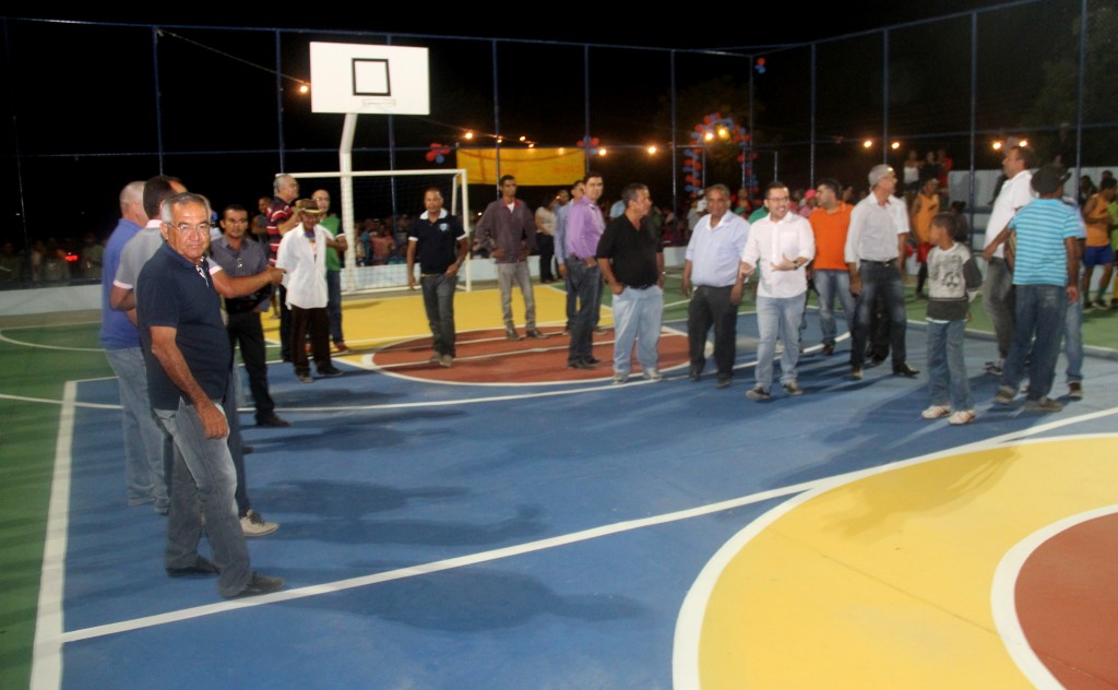 inauguração da quadra de anjos santaluz - foto-1- raimundo mascarenhas