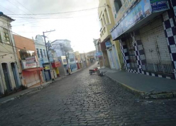 Após morte de traficante, bandido ordena fechamento do comércio em Nazaré das Farinhas