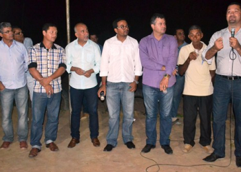 Prefeito Osni Cardoso entrega 8 km de rede de água a comunidade rural