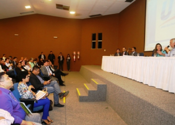 Reunião ampliada na UPB avalia situação de obras paradas no estado