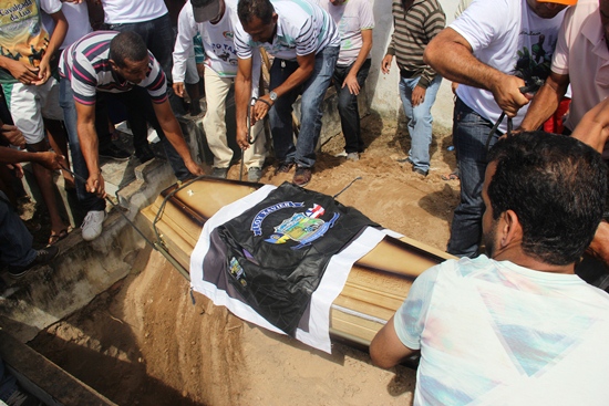 sepultamento de loy xavier 1