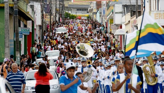 Representando as principais riquezas do Nordeste, desfile Cívico encerra VII Semana da Cultura de Valente
