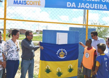 Coité: Bairro da Jaqueira ganha quadra e mais de 20 serviços públicos