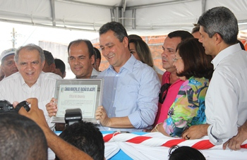Riachão do Jacuípe I – Ações de fortalecimento da agricultura familiar marcaram a visita de Rui Costa