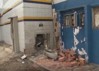 Grupo explode cofre e faz refém em posto de combustíveis na BR-324