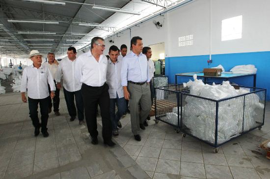 inauguração da industria textil