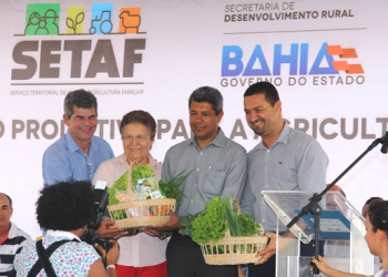 Inaugurado em Serrinha o 12º SETAF do Estado; ato contou com quase todos prefeitos do Território do Sisal