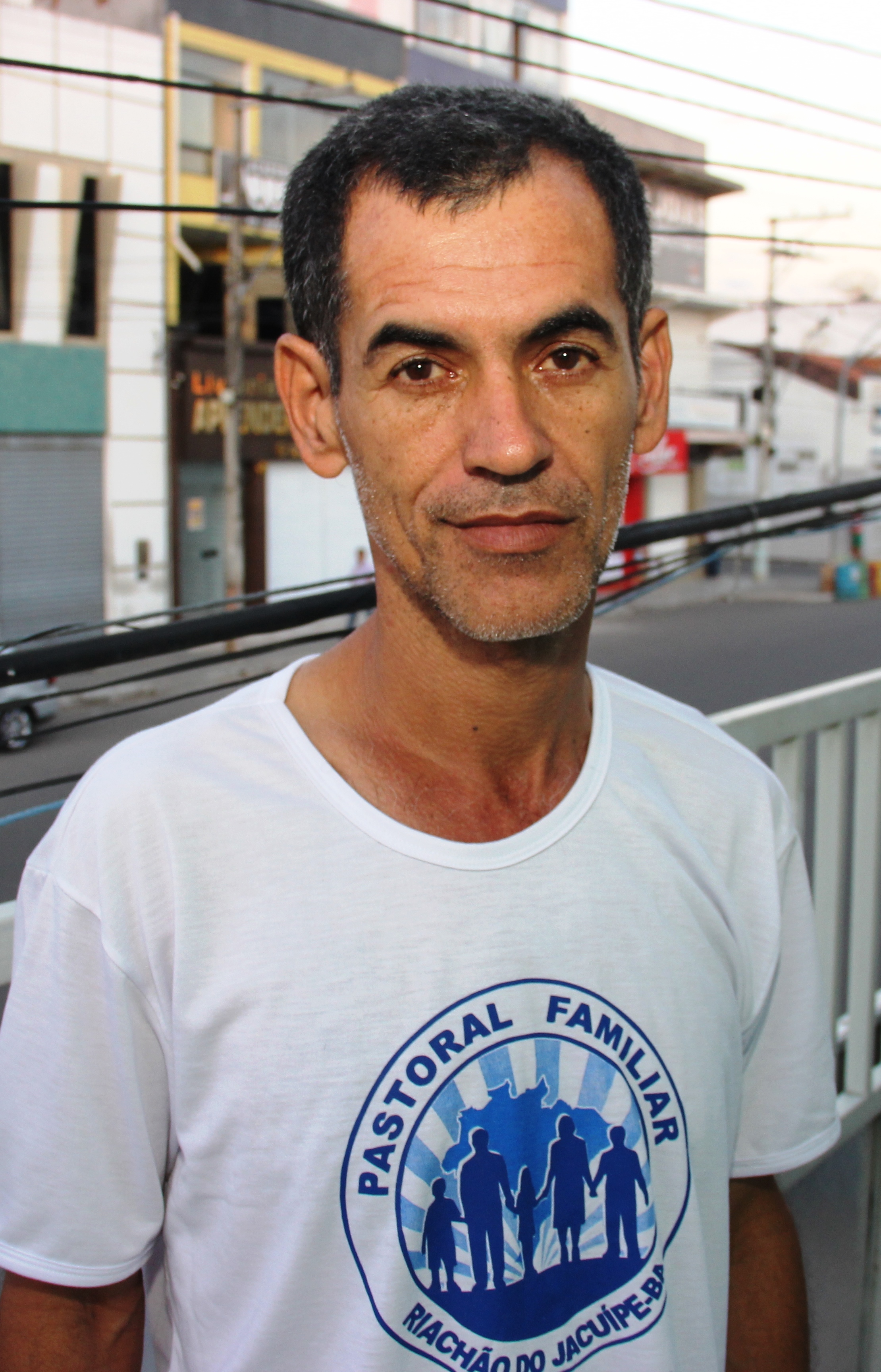 Riachão do Jacuípe – Milhares de pessoas se despedem do médico Rômulo Gordiano