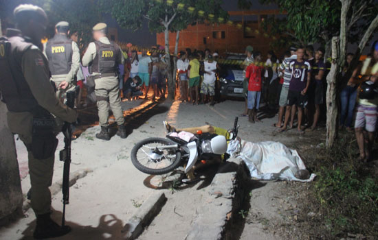 Adolescente executado quando chegava na casa da namorada em Coité