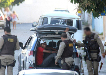 Acusado de homicídio em Ribeira do Pombal é preso pela Policia Militar de Coité