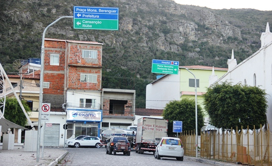 Monte Santo II – Município inaugura sinalização de trânsito com presença de diretor do DETRAN