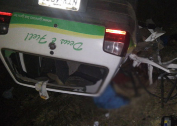 Acidente envolvendo Fiat Uno da Prefeitura de Gavião e carreta deixa dois mortos