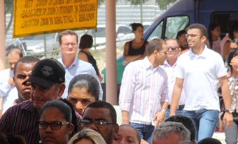 Pessoal de Riachão chegando no fim.