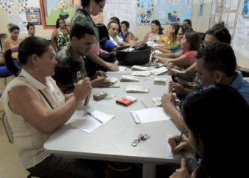 Duas conselheiras reeleitas e três novos membros assumem o Conselho Tutelar a partir de 2016