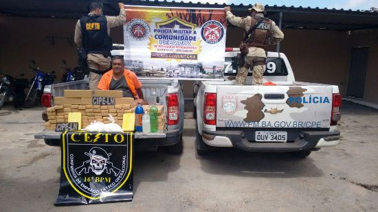 Serrinha – Policias da CETO do 16ºBPM apreende grande quantidade de droga em carro usado em escolta