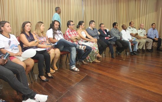 audiencia publica para discutir combate a violência em coité - foto2- Raimundo mascarenhas des
