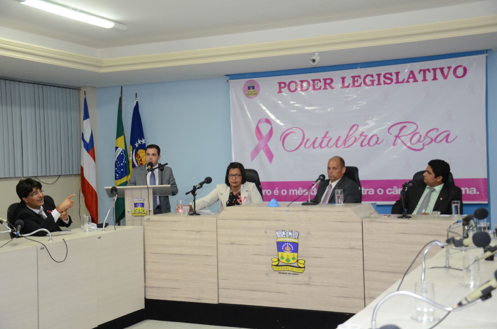 Alex da Piatã e Tom Araújo debatem a segurança de Coité em sessão da Câmara