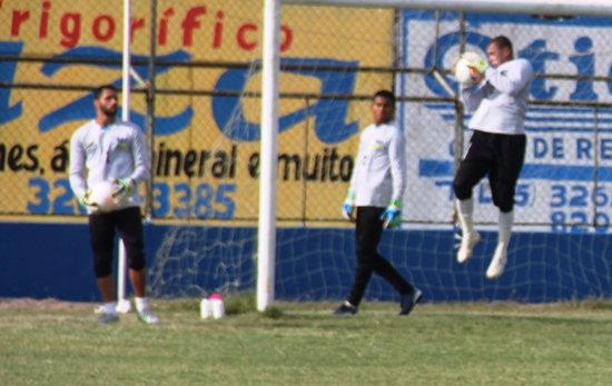 Intermunicipal: treinador Hermógenes realizou o último treino visando difícil missão da seleção coiteense no próximo domingo