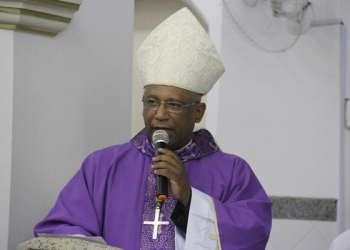 Novo arcebispo de Feira de Santana celebra a primeira missa do novenário de Nossa Senhora da Conceição do Coité