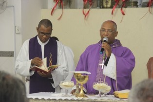 Bispo não conhecia a tradição de Coité, disse que saiu muito satisfeito pela fé do povo.