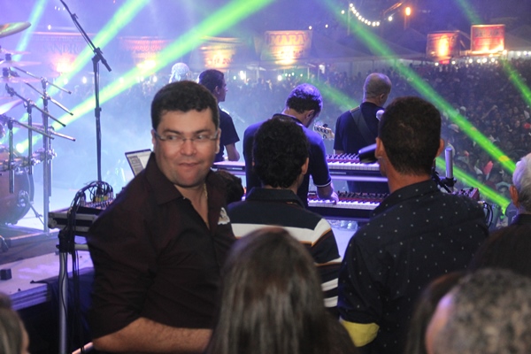 Marcinho da CLN (dest.) acaba de lançar empresa que cuida de festas.