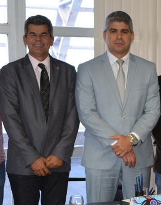 Gika recebido pelo secretário de Segurança Pública Mauricio Barbosa.