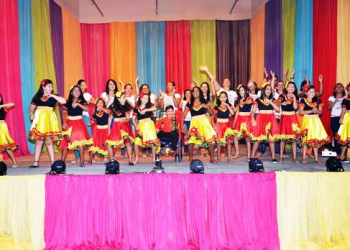 Valente: Projeto o Circo de Só Ler da Escola Minha Infância, um dos assuntos mais comentados na cidade