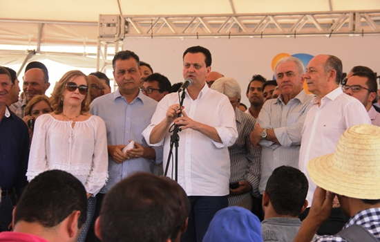 Mais de 300 famílias recebem casa própria em Euclides da Cunha; ato contou com a presença de Rui Costa e Gilberto Kassab
