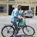 Retirolândia – Vereador eleito fazendo campanha de bicicleta teme perder o transporte para a campanha de reeleição