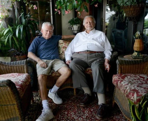 Homem entra na Justiça para conseguir se casar com seu ‘filho adotivo’